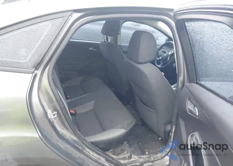 2013 Ford Focus Se z USA, uszkodzony, nr VIN 1FADP3F20DL323269